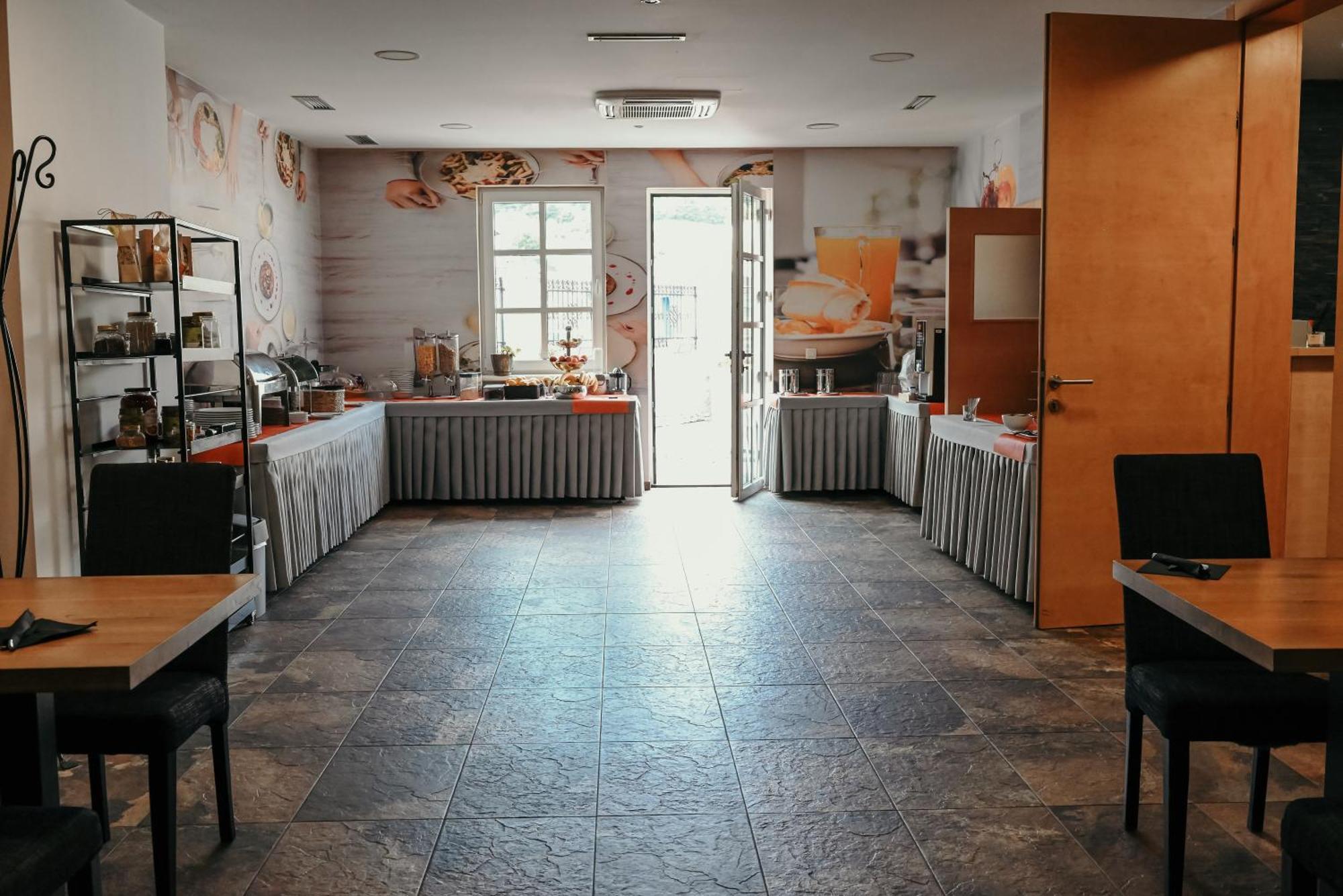 Boutique Hotel Ukus Tesanj Εξωτερικό φωτογραφία